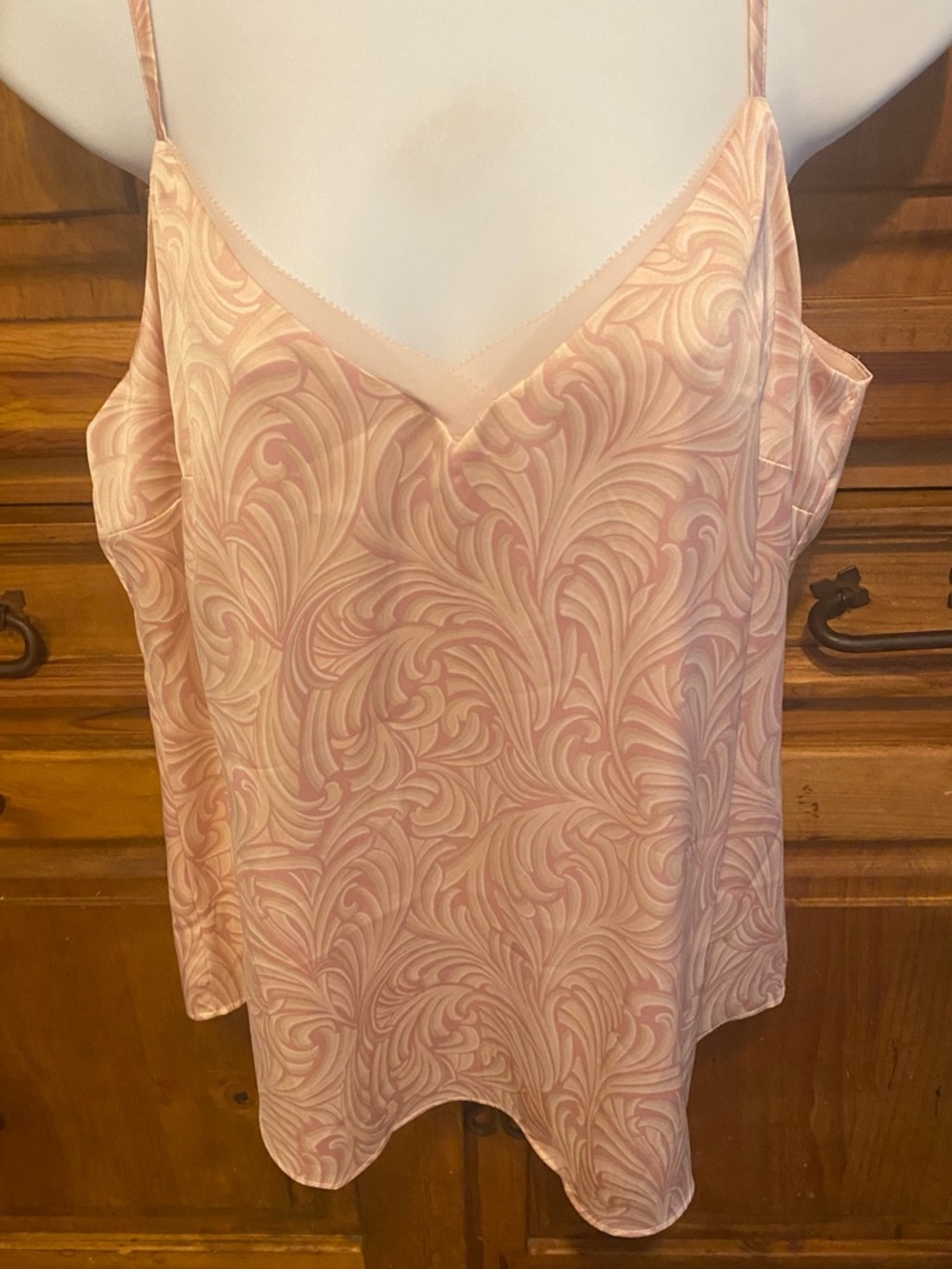 NWT Satin Elegant Swirl Sepia Rose WHBM Charm Cami Top Sz Medium